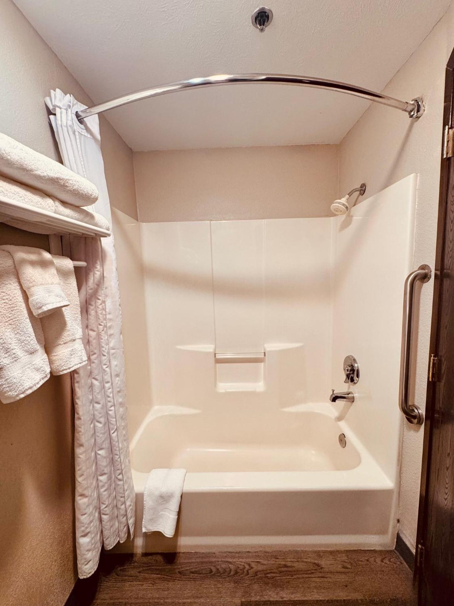 Wingate By Wyndham Downtown - Ship Creek